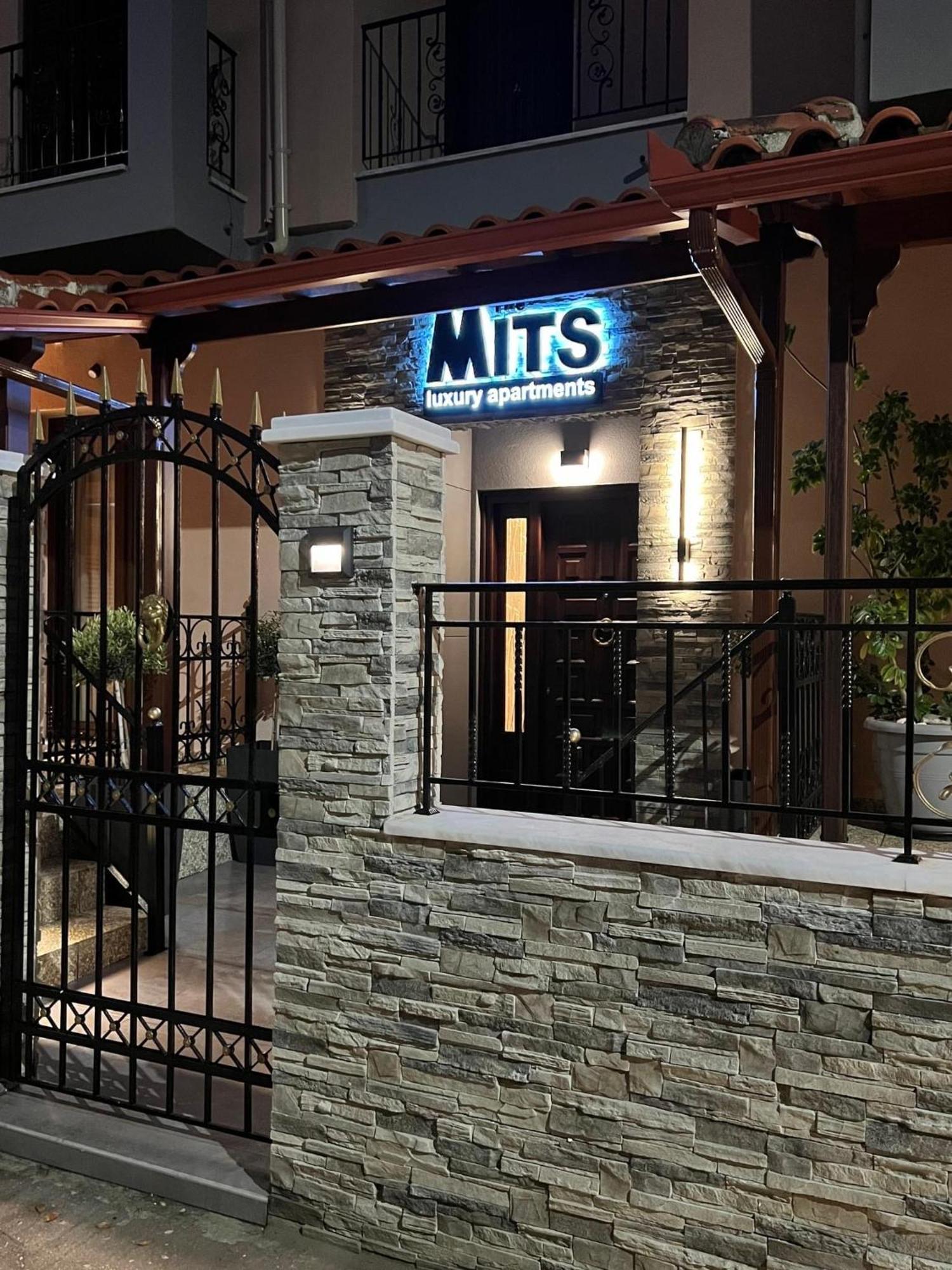 The Mits Luxury Apartments Città di Skiathos Esterno foto