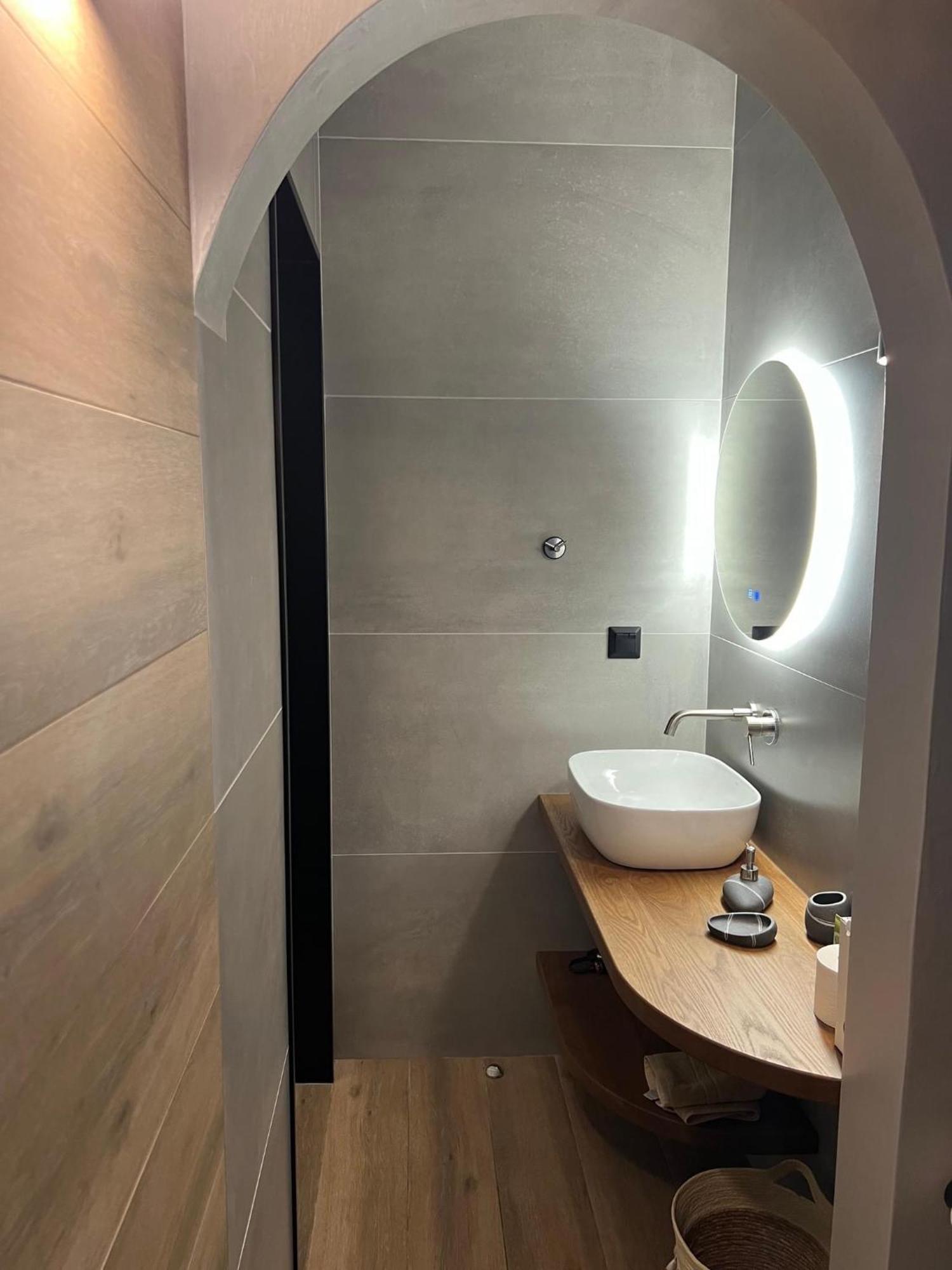 The Mits Luxury Apartments Città di Skiathos Esterno foto